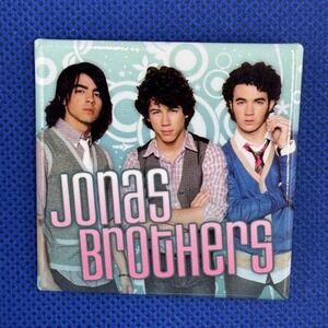 Jonas Brothers 2008 Square Pin Back Button Boy Band Memorabilia Joe Nick Kevin